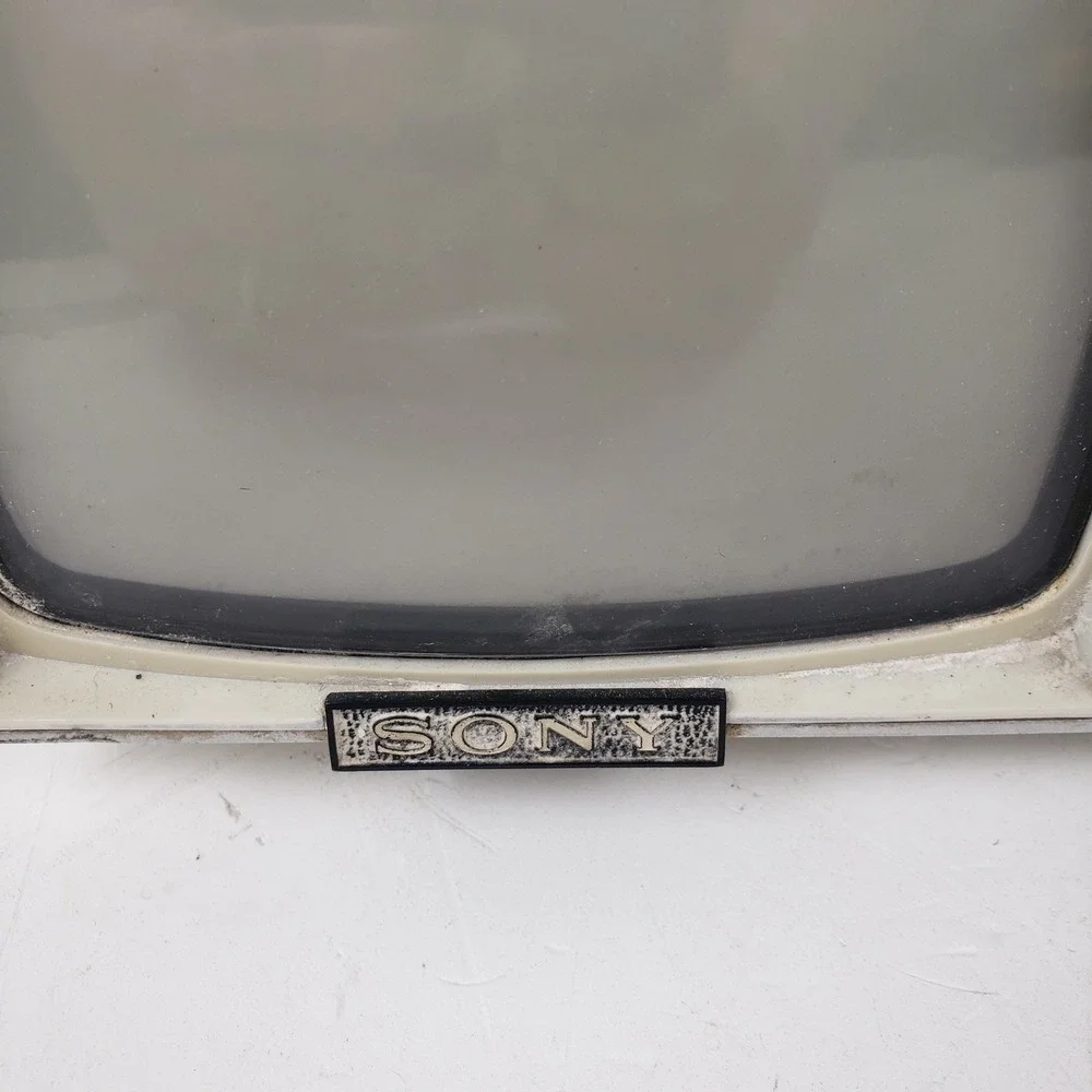 Vintage Sony 5-305UW Transistor Portable TV UHF VHF Silver Television Untested